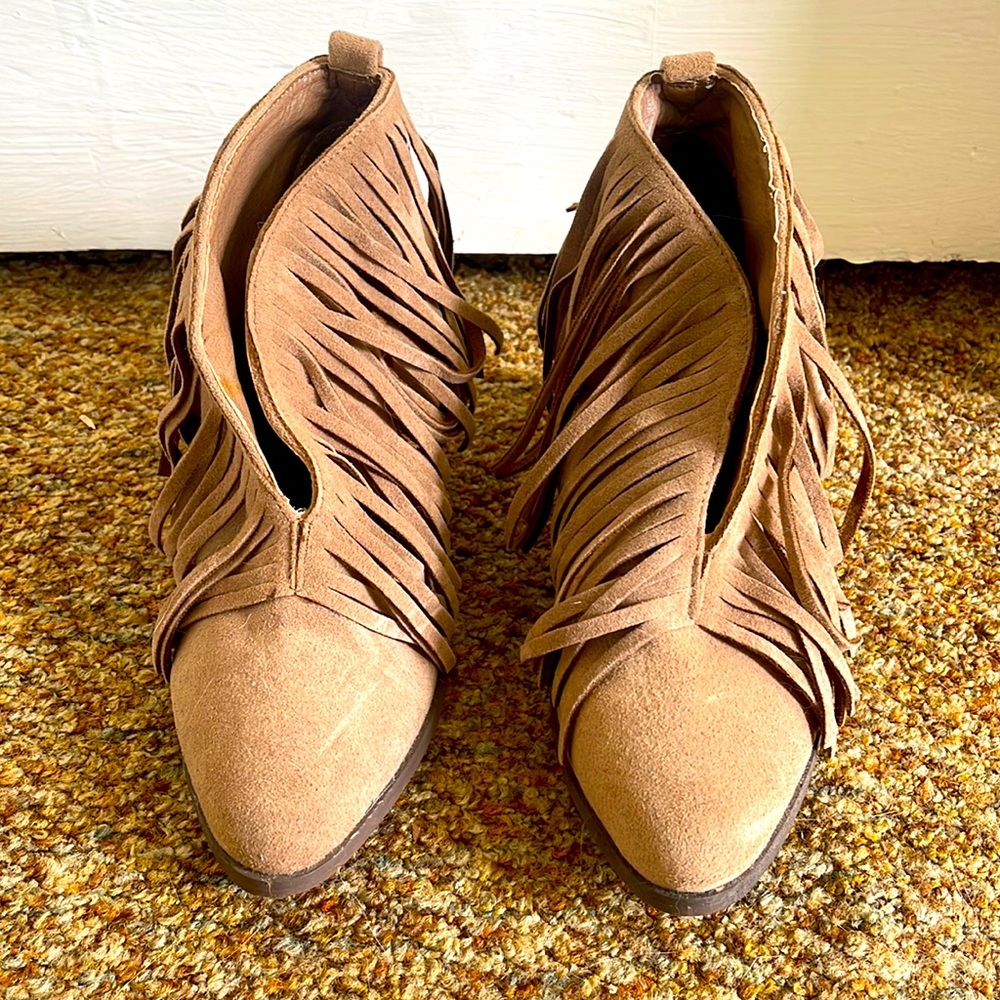 Cowgirl style fringe boots